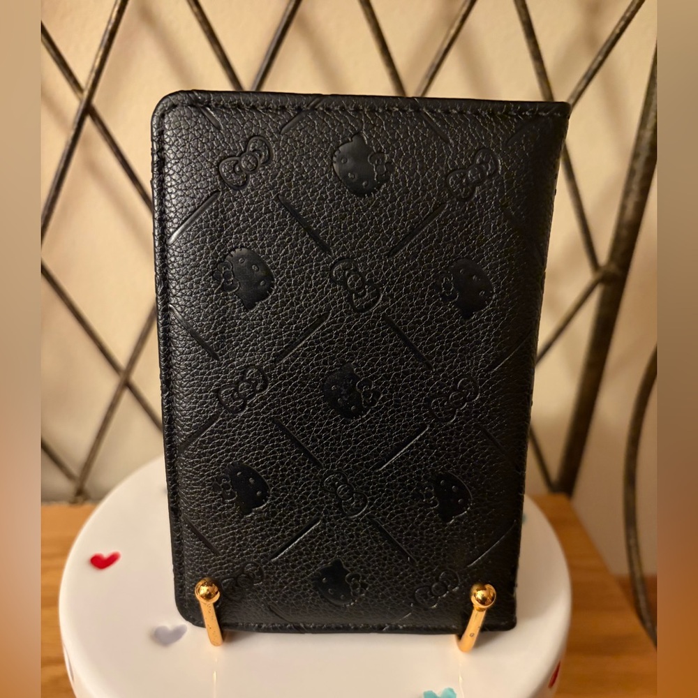 Sanrio Hello Kitty Passport Holder - Picture 3 of 6